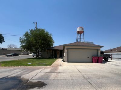 1711 Berkeley Ln