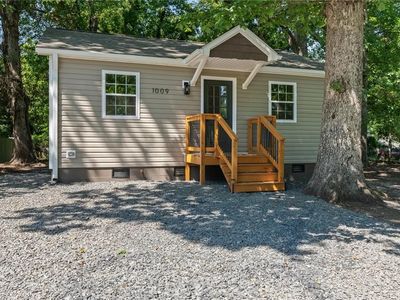 1009 Sykes Ave
