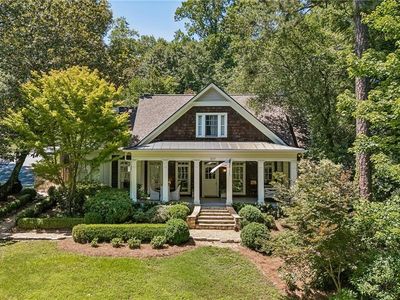 537 Spring Valley Rd NW