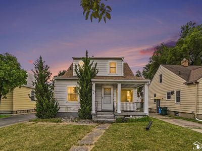 1805 W Saginaw St