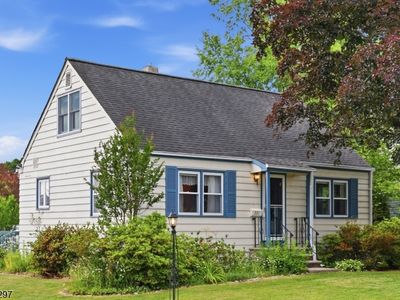 221 W Prospect St