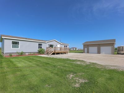 982 County Road 10 NE