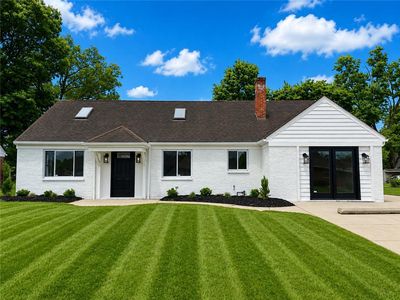 104 W Sunrise Ave