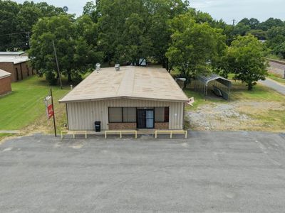 105 N Main St