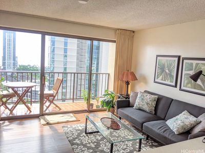 2140 Kuhio Ave APT 2006