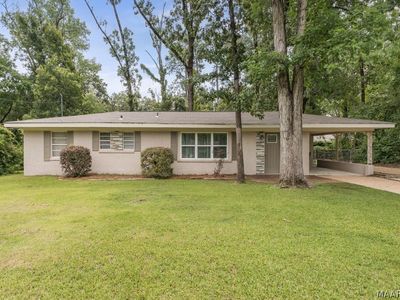1835 Hill Hedge Dr
