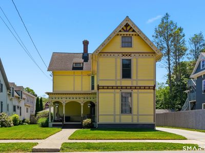 24 Lincoln Avenue