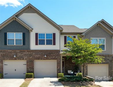 527 Common Raven Ct