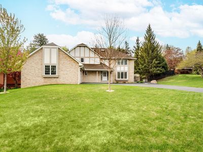 1009 Stratford Rd