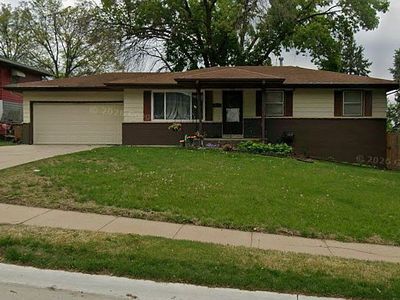 3711 Groves Rd