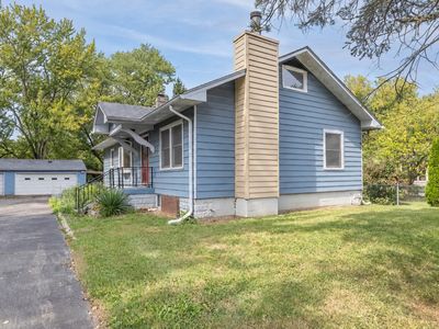 Property at 220 Cossell Dr, Indianapolis, IN