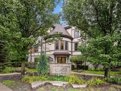 695 Roger Williams Ave Unit 301