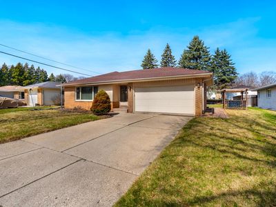 8104 West Dreyer PLACE