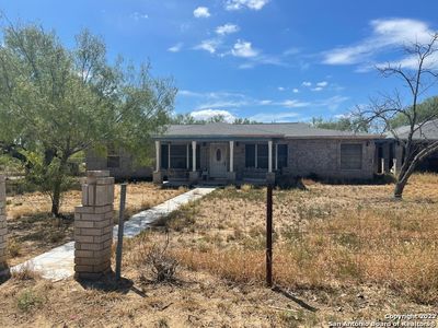 Property at 544 Scott St, Asherton, TX