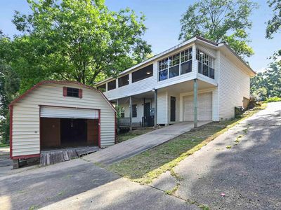 1206 Overview Dr
