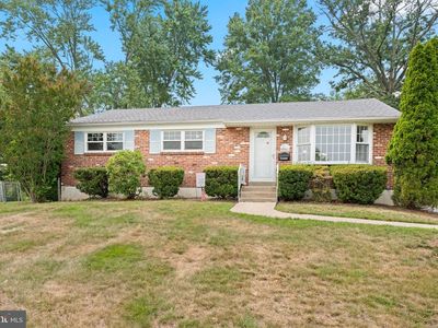 3211 Sharon Ln