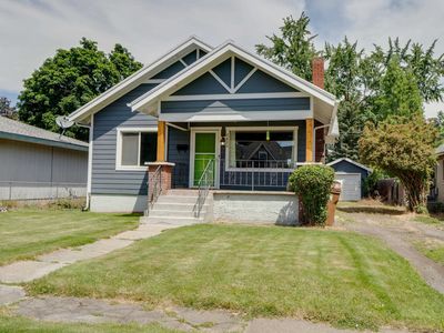 2603 E Queen Ave