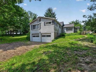 5472 Cemetery Rd