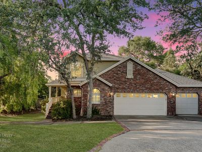 953 Embarcadero Dr