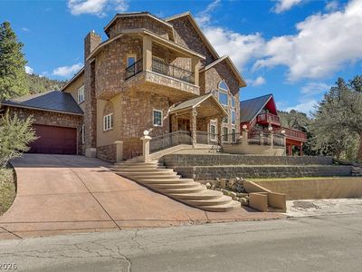 264 Crestview Dr