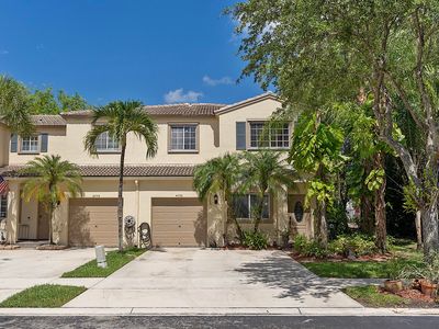 4776 Lago Vista Drive
