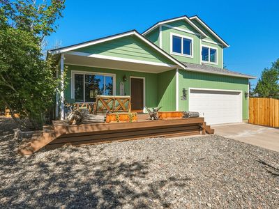 2813 NE North Pilot Butte Dr