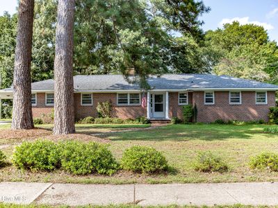 807 E Holly Street