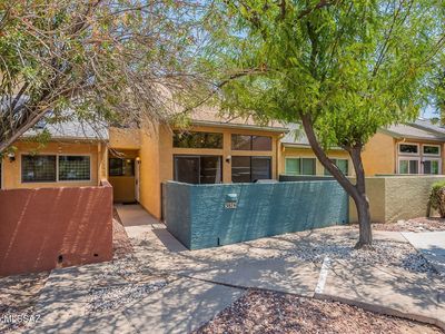 3876 N Paseo De Las Canchas