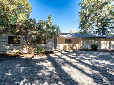 5180 SE Cottage Path Way