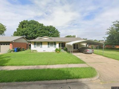 1409 Hillcrest Dr