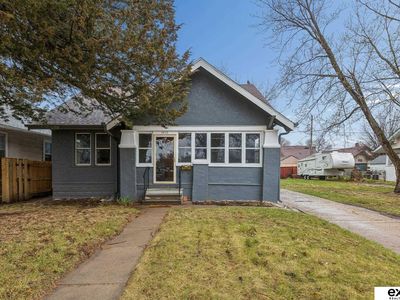 2450 Newport Ave