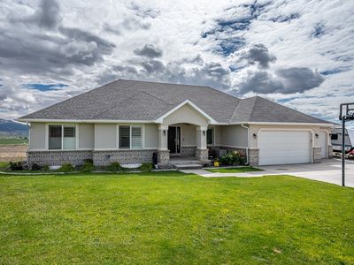 351 W Skyline Dr