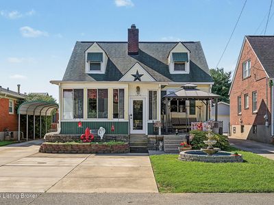 1616 Russell Ave