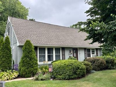Property at 6351 Jackson Dr, East Petersburg, PA