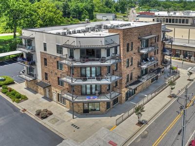 116 W Main St