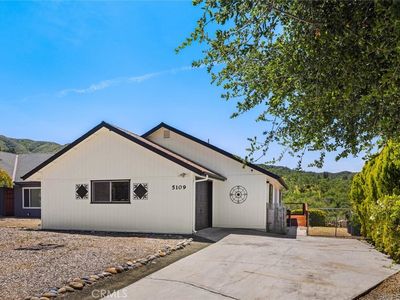 5109 Bluebird Ln