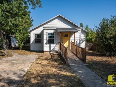106 W 27th St