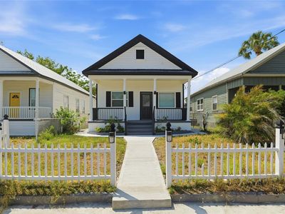 2120 W Nassau St