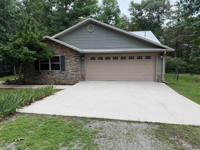 252 J Lynne Dr