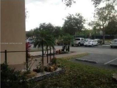 1401 SW 134th Way APT 106C
