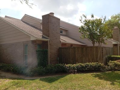 13935 Hollowgreen Dr