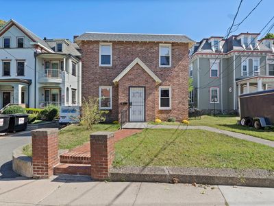 12 Bellevue St