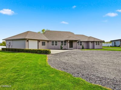411 Mapleway Rd