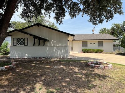 1006 McCallum Dr