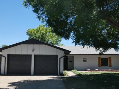 1907 NW Great Plains Blvd