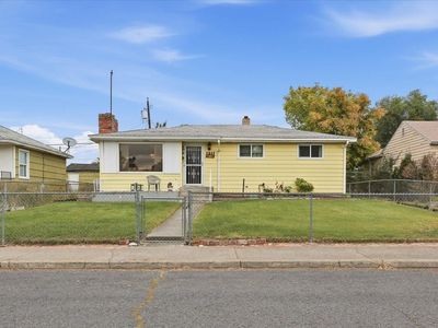 1211 E Garland Ave