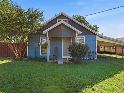 Property at 1005 N Oak St, Leonard, TX