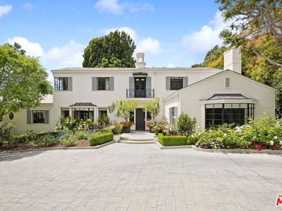1485 N Doheny Dr