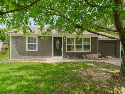 2922 S 9th Ter