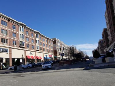 6104 City Place